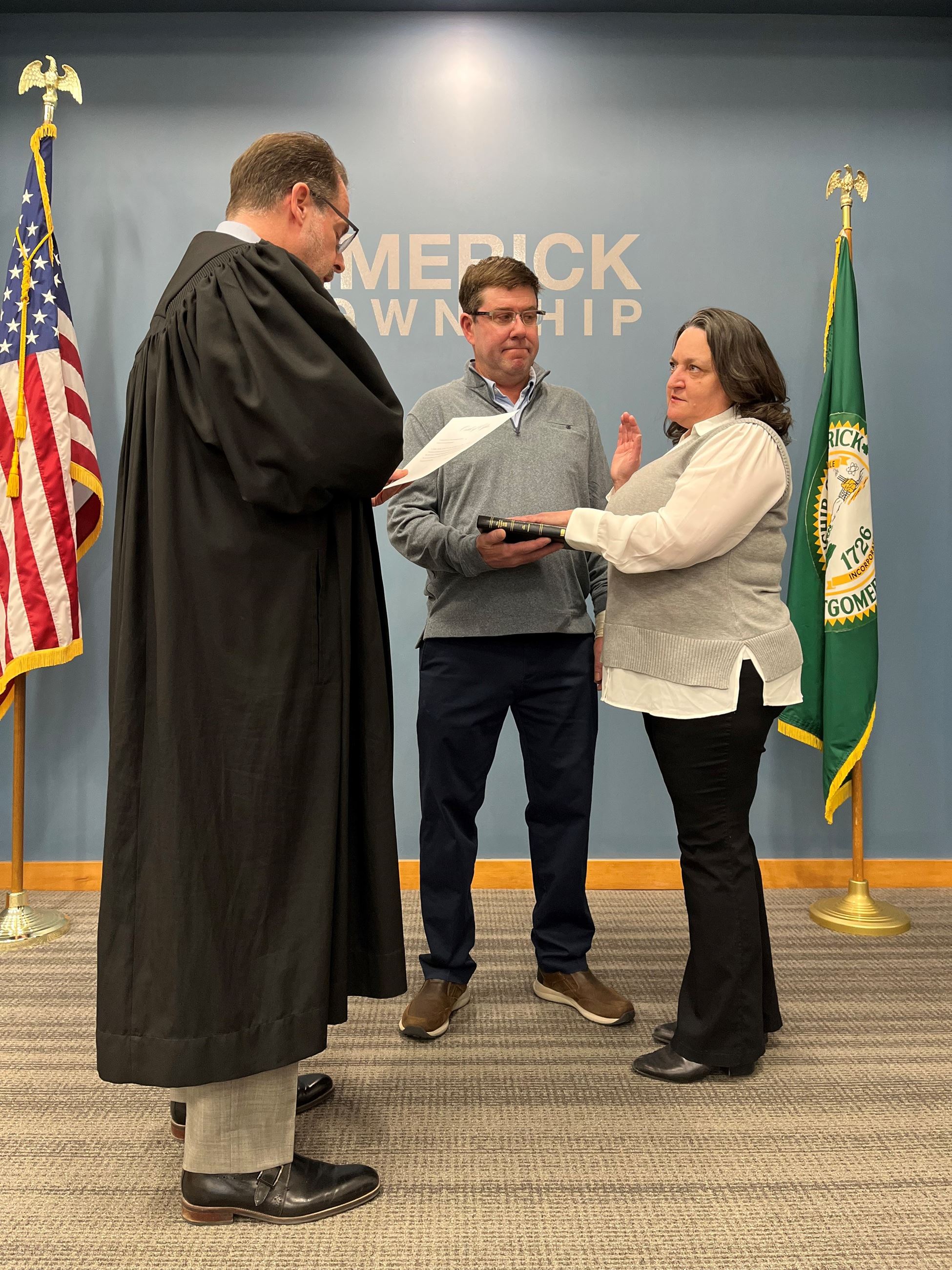 Connie Lawson - Swearing in photo